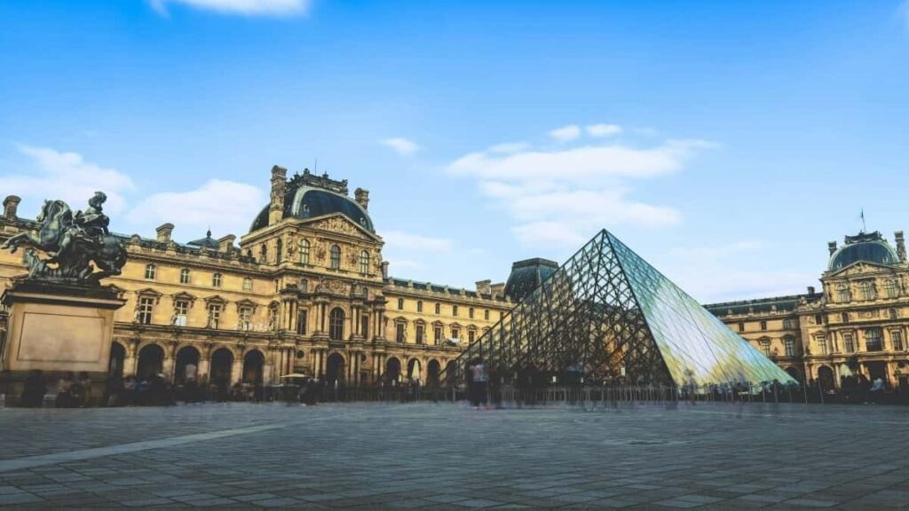 Как в 2025 году найти France бренды для коллабов на Odnoklassniki