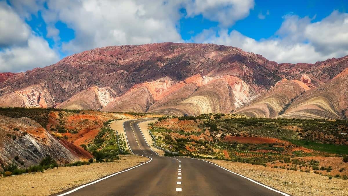 Тарифы на рекламу в VK на рынке Японии в 2025 году