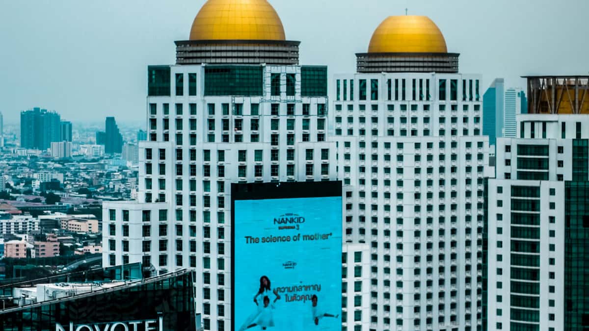 Russian Creators: Pitch Korean Brands on Twitter — Close Sales