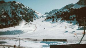 : , Threads fashion.